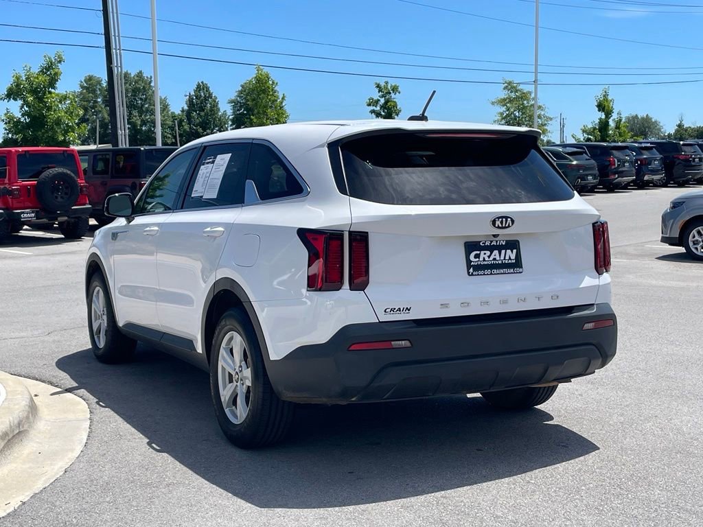 Used 2021 Kia Sorento LX FWD image 5