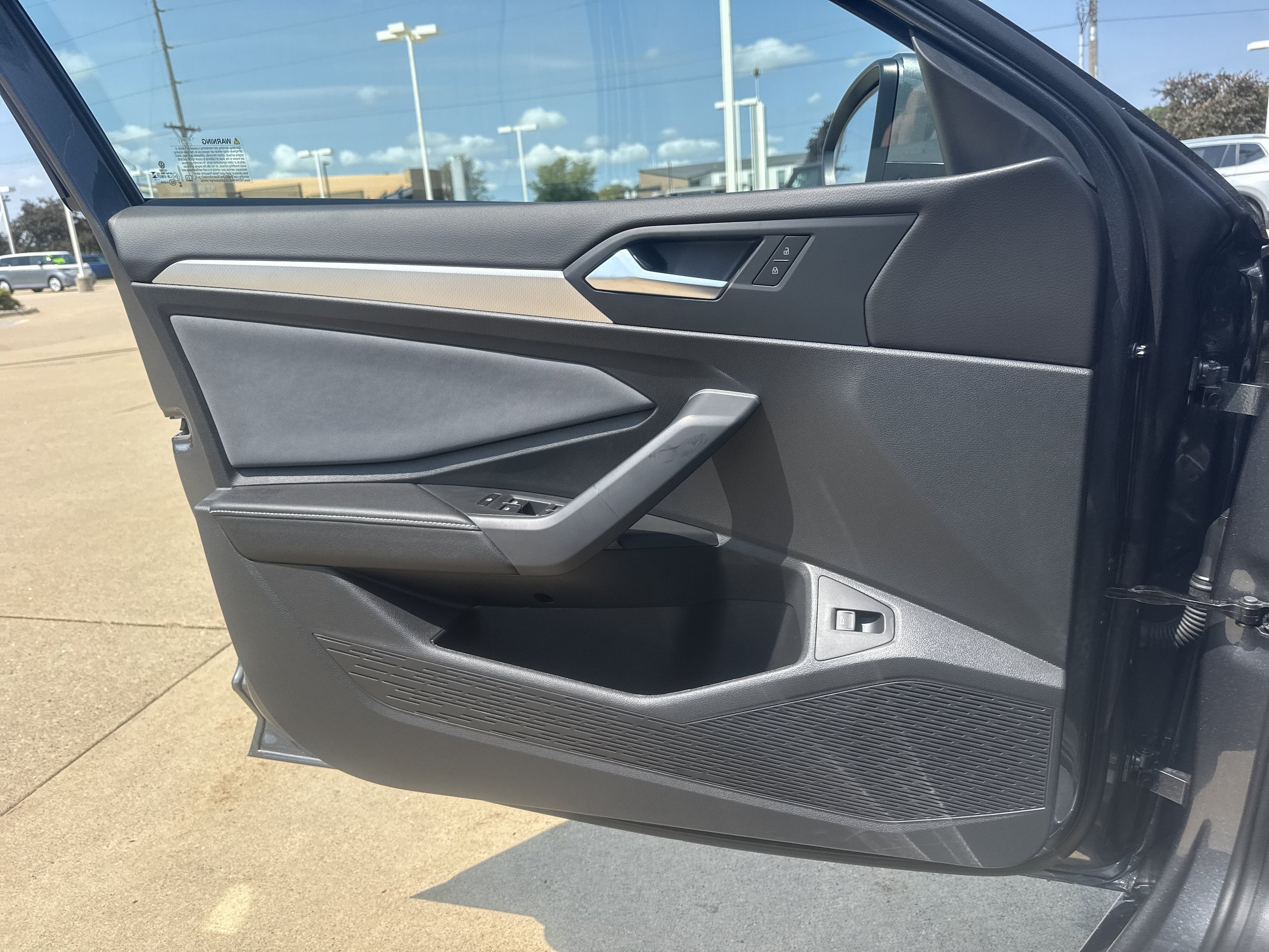 New 2026 Volkswagen Jetta SE FWD image 10