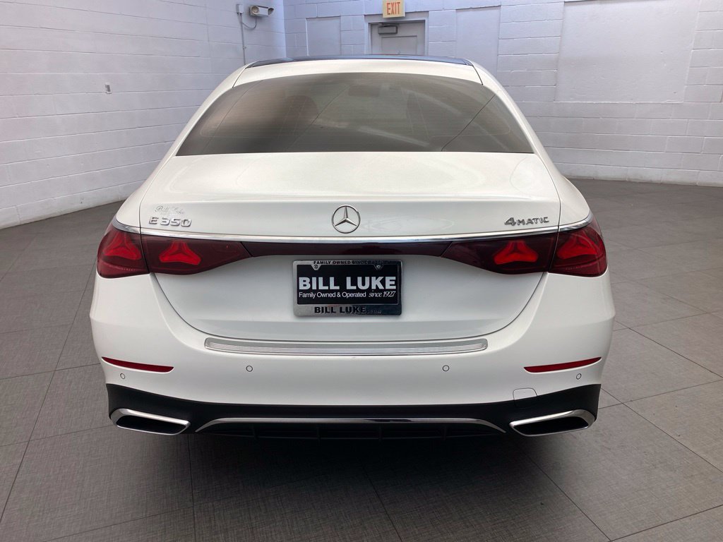 Used 2024 Mercedes-Benz E 350 4MATIC Sedan image 8
