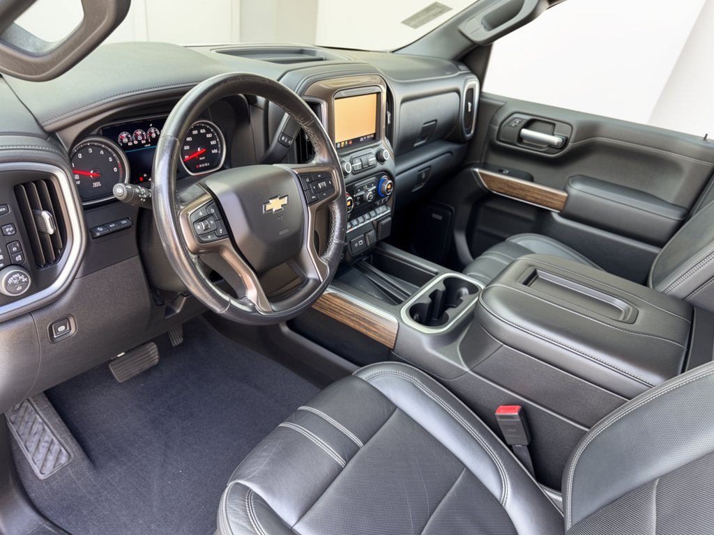Certified 2019 Chevrolet Silverado 1500 High Country w/ High Country Premium Package AWD/4WD image 4
