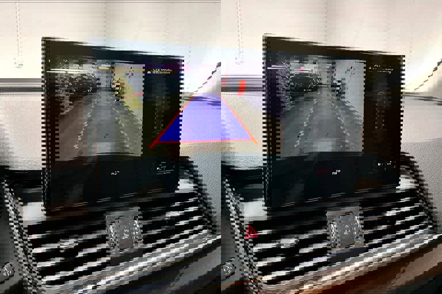 Used 2023 Audi Q5 2.0T Premium w/ Convenience Package image 23