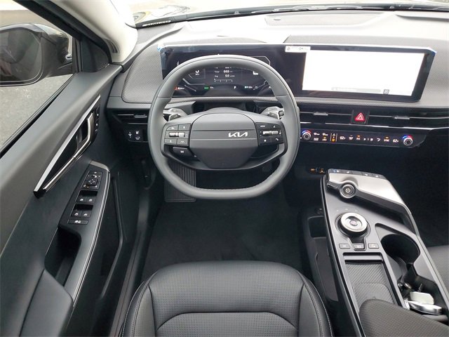 New 2025 Kia EV6 Wind image 17
