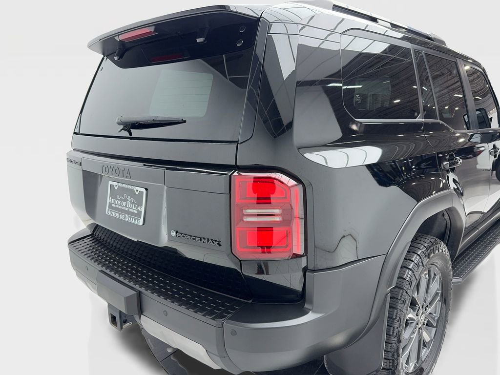 Used 2024 Toyota Land Cruiser image 9