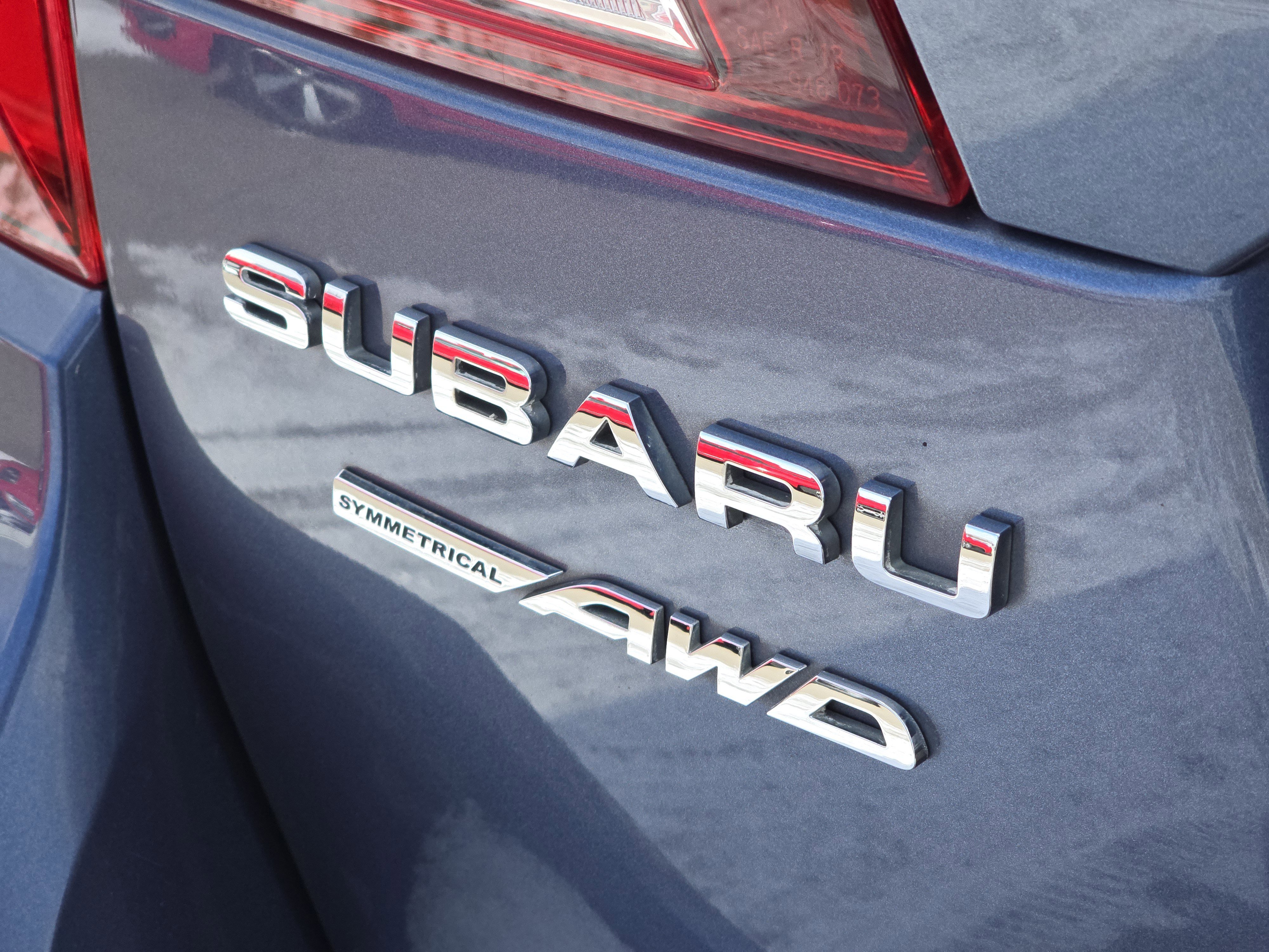 Used 2017 Subaru Outback 2.5i Limited image 12