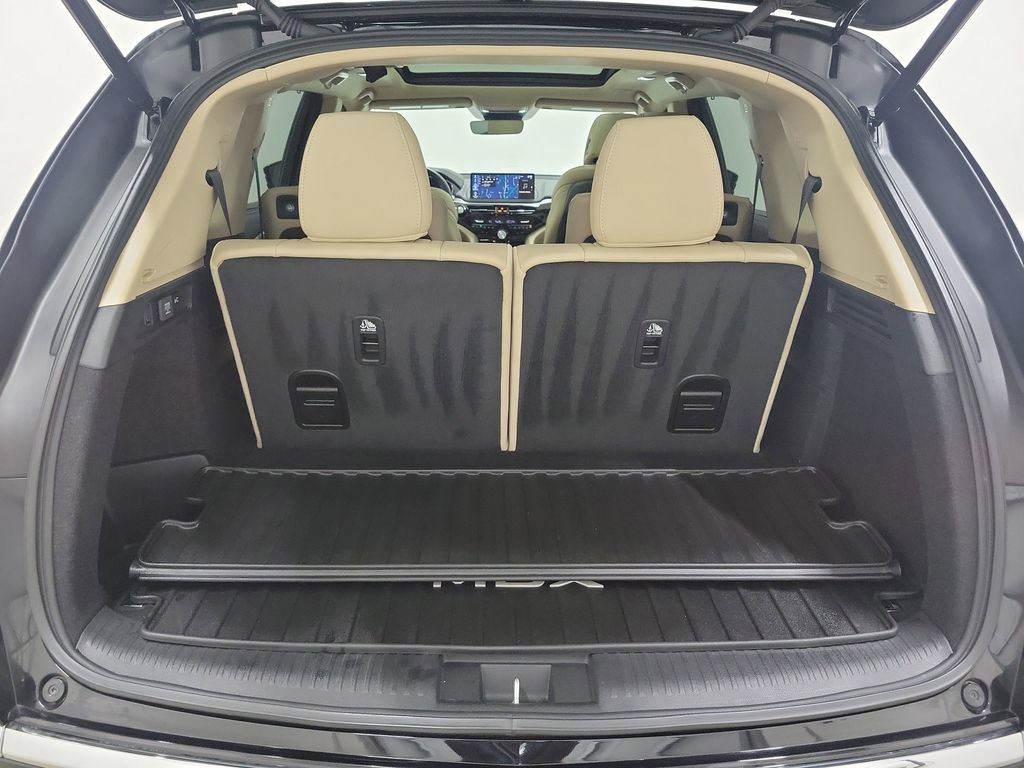 Used 2025 Acura MDX w/ Technology Package image 11