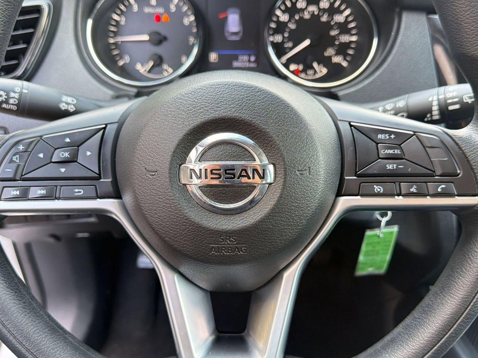 Used 2020 Nissan Rogue S FWD image 16