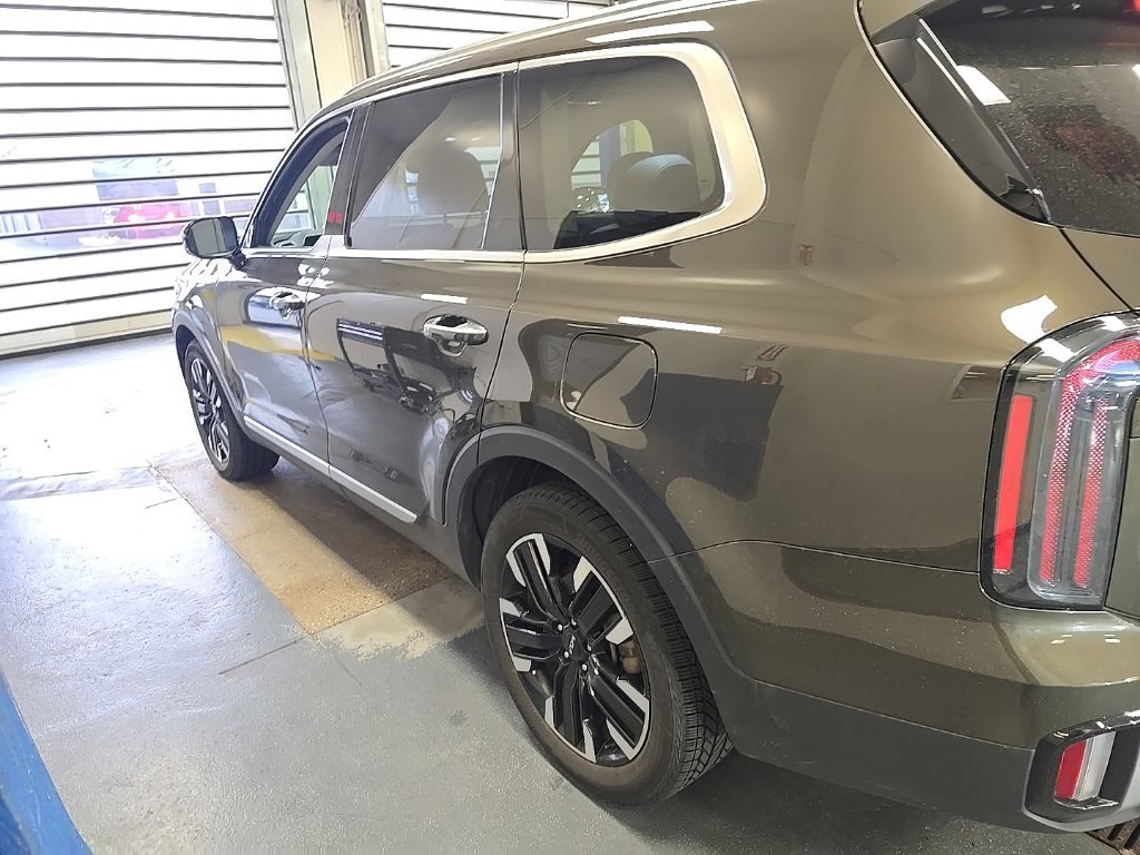 Used 2023 Kia Telluride SX FWD image 4