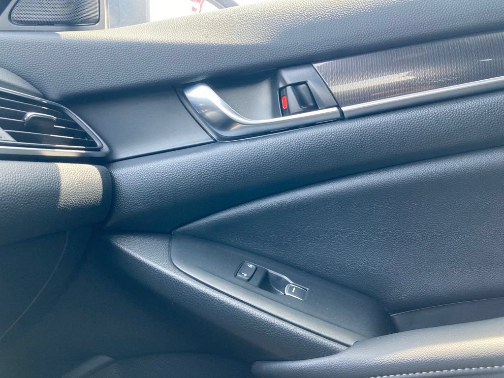 Used 2022 Honda Accord Sport image 26