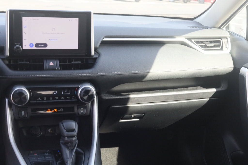Used 2024 Toyota RAV4 LE FWD image 22