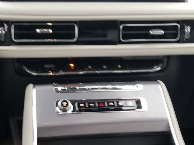 New 2026 Lincoln Aviator AWD image 28