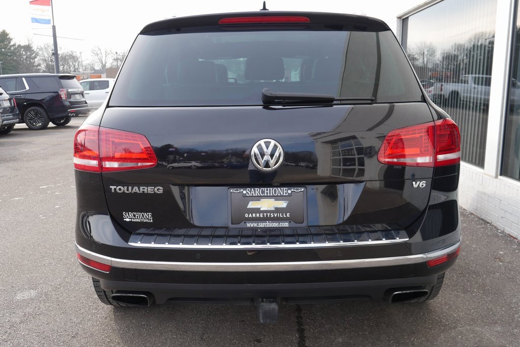 Used 2017 Volkswagen Touareg Wolfsburg Edition image 43