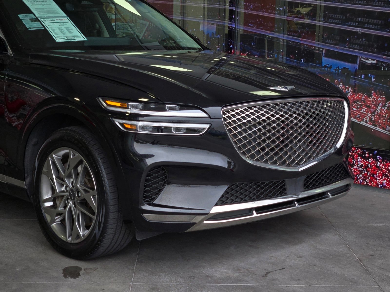 Used 2025 Genesis GV70 2.5T AWD/4WD image 2