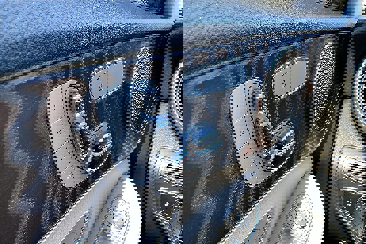 Used 2018 Mercedes-Benz C 300 Sedan image 35