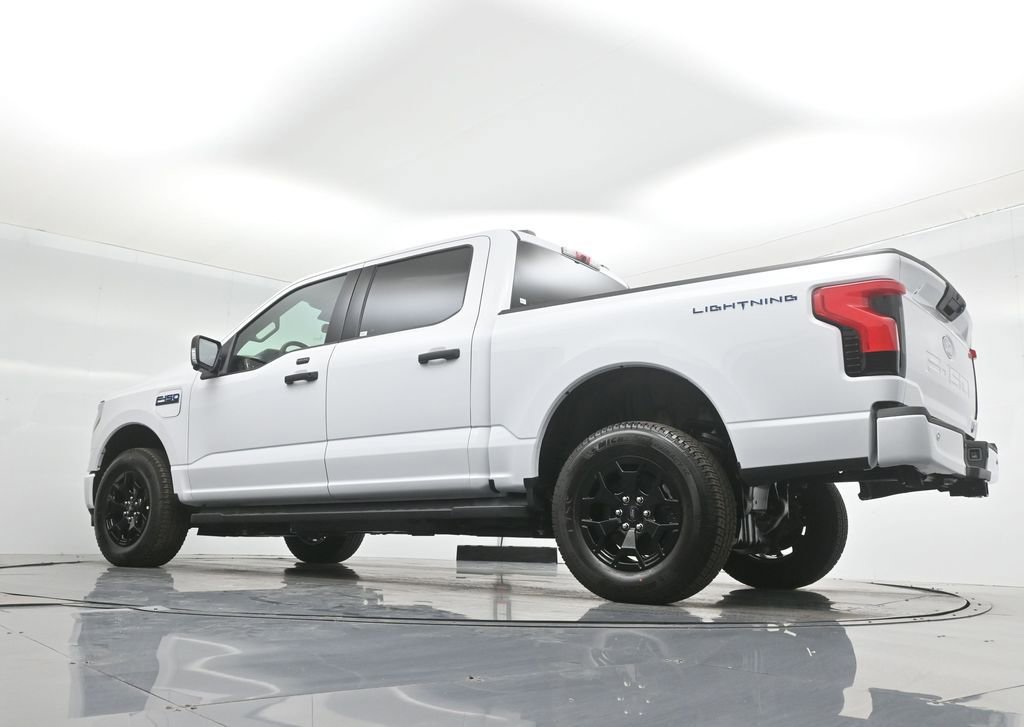 New 2025 Ford F150 Lightning XLT image 51