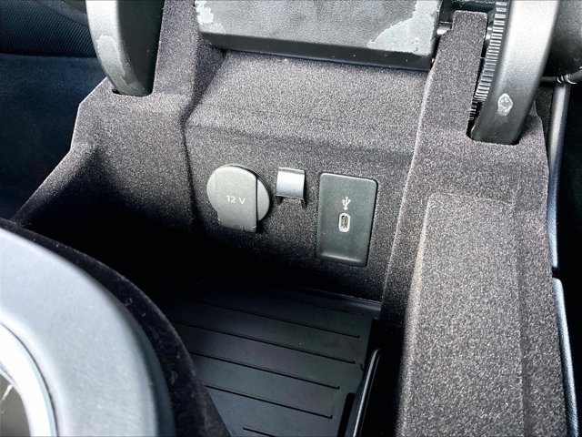 Used 2023 Porsche Panamera 4 Platinum Edition image 26