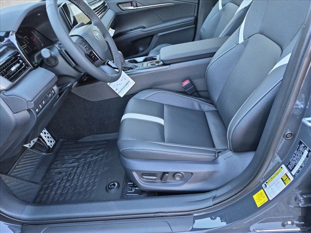 New 2027 Toyota Camry SE w/ Convenience Package FWD image 4