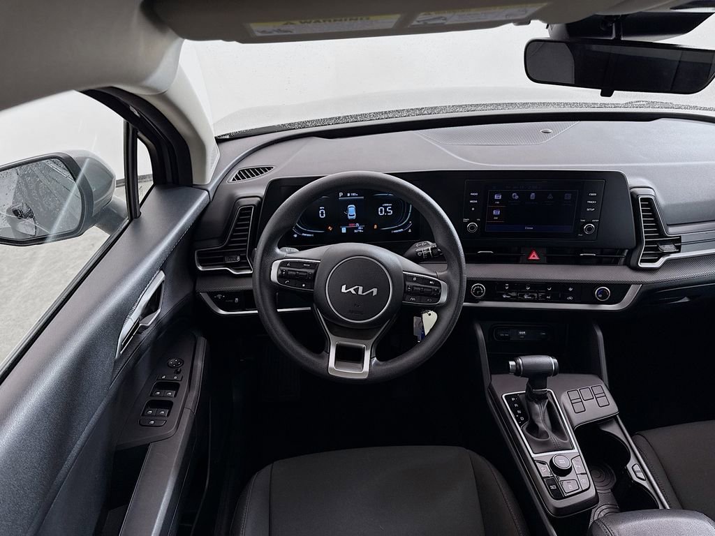 Used 2024 Kia Sportage LX image 21