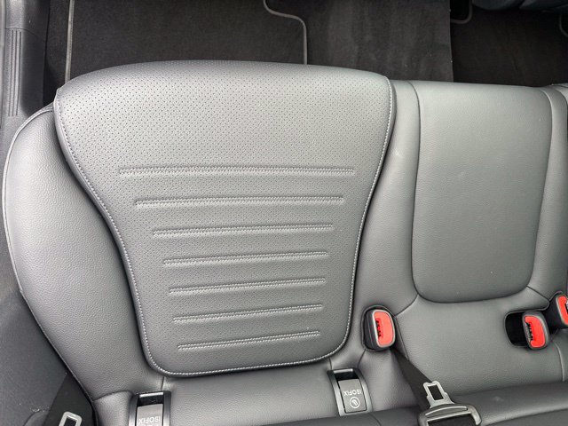 Used 2026 Mercedes-Benz GLC 300 4MATIC image 25