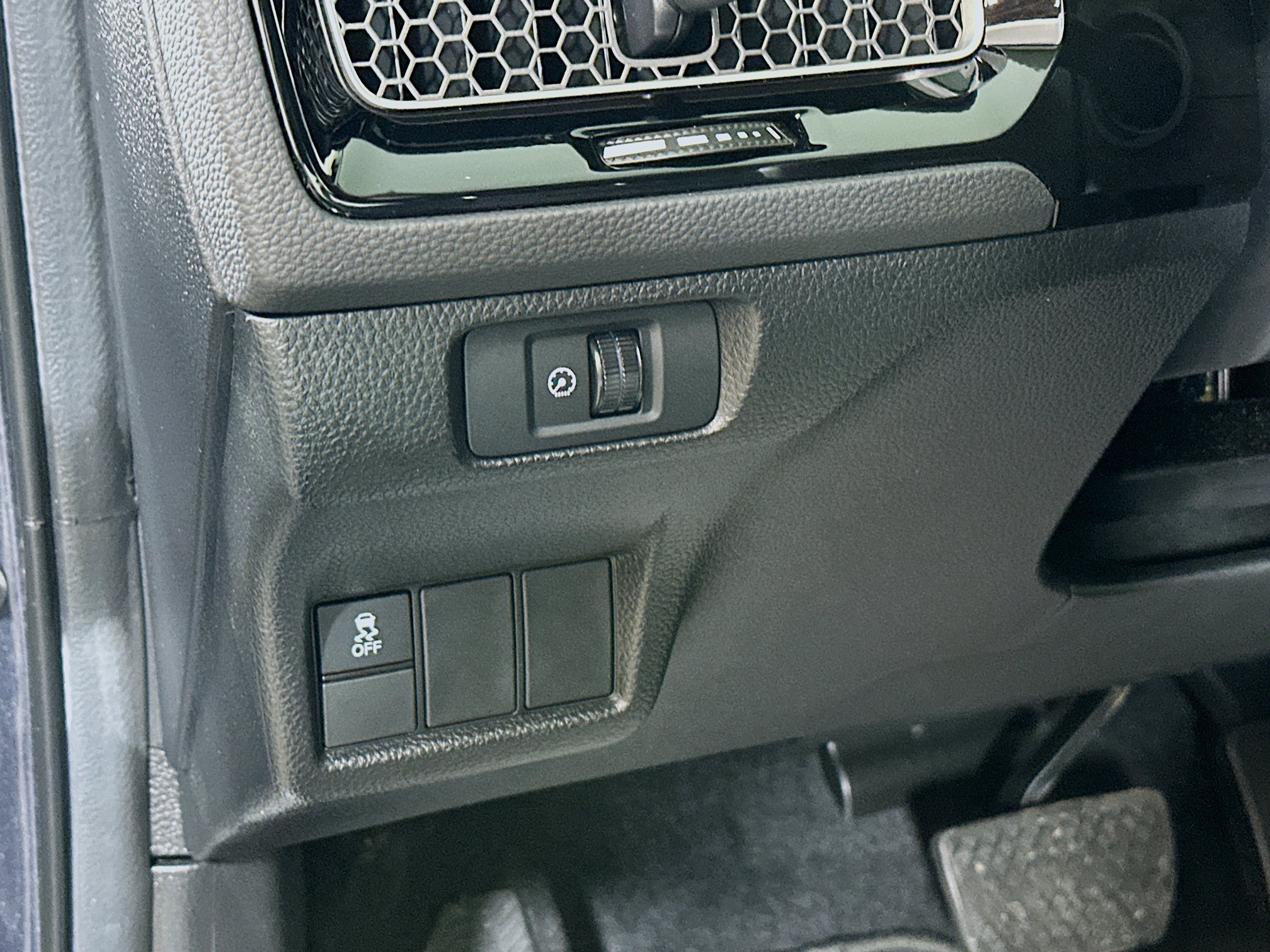 Used 2025 Honda Civic LX image 10