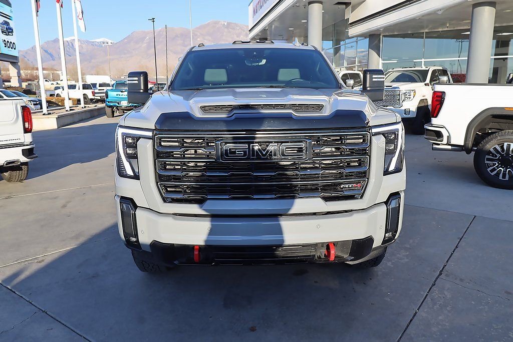 Used 2024 GMC Sierra 3500 AT4 w/ AT4 Premium Plus Package image 9