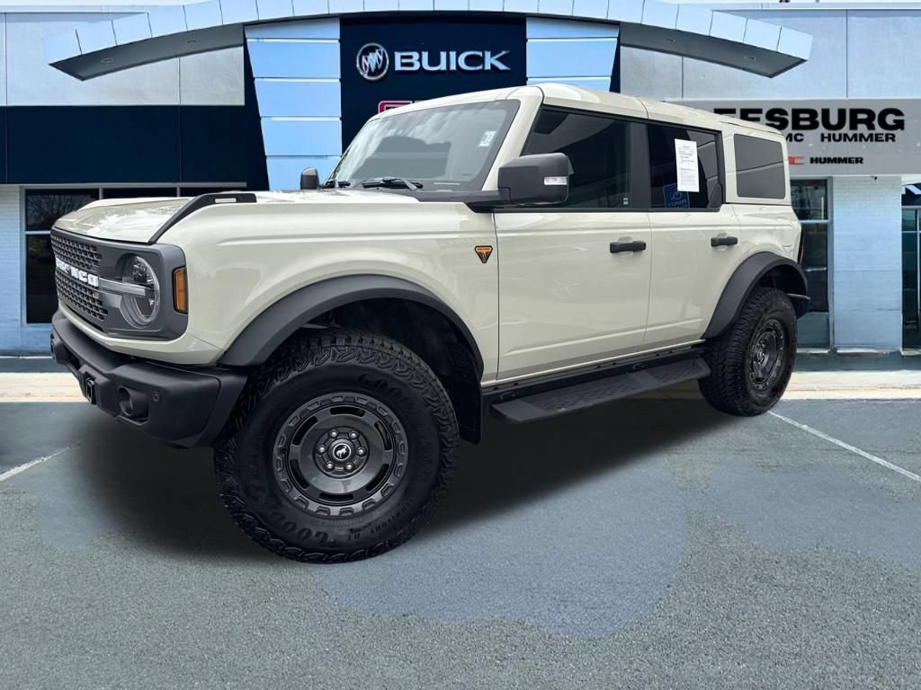 Used 2025 Ford Bronco Badlands AWD/4WD image 3