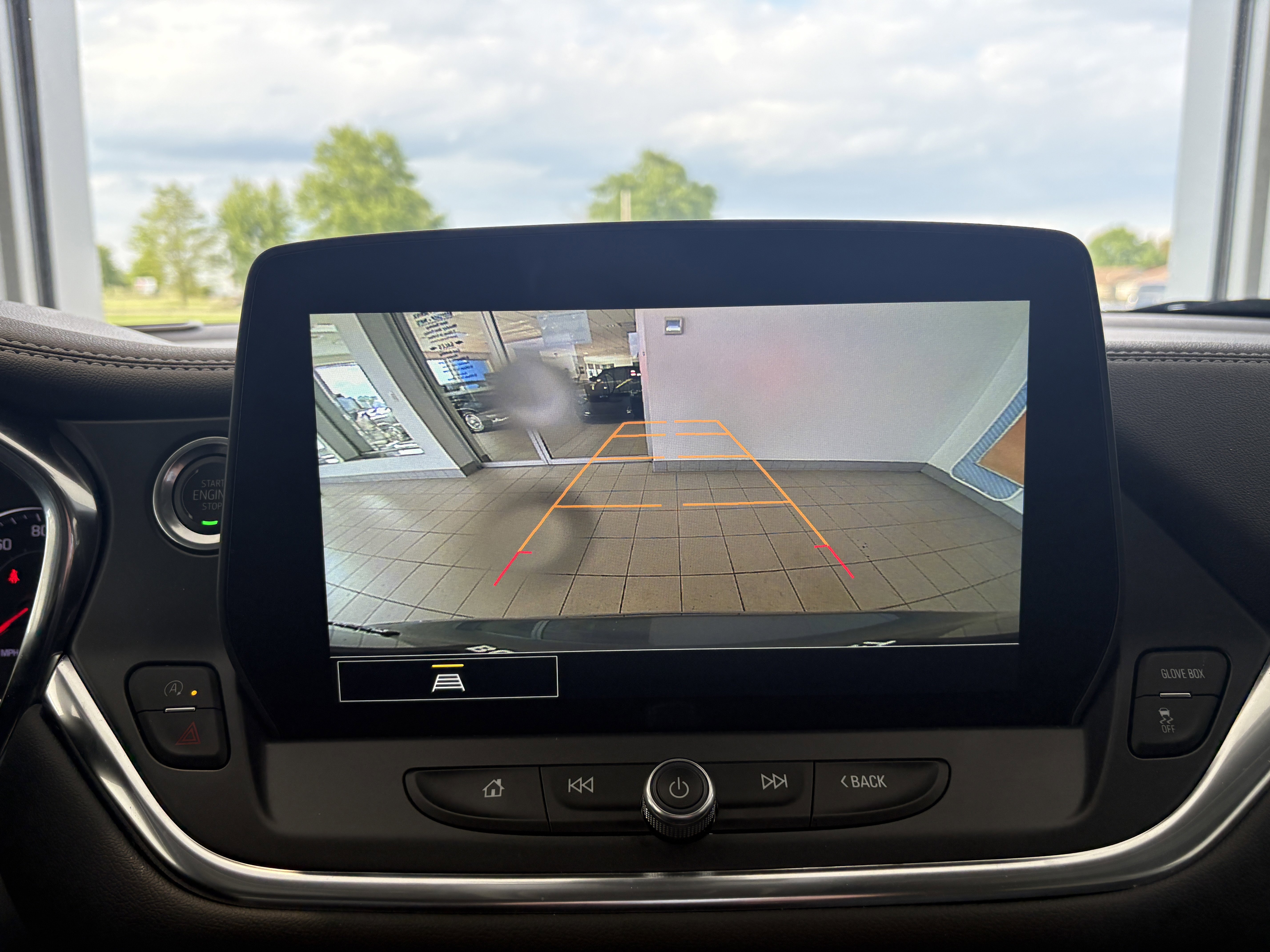 Used 2025 Chevrolet Blazer LT w/ Convenience Package FWD image 16