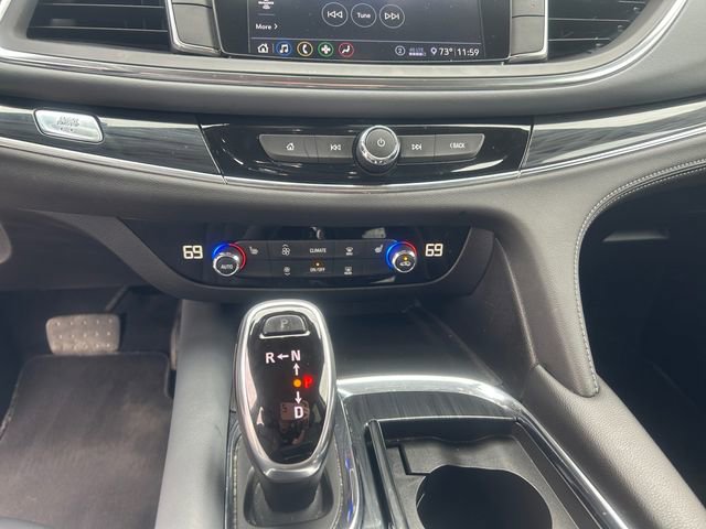 Used 2021 Buick Enclave Essence image 15