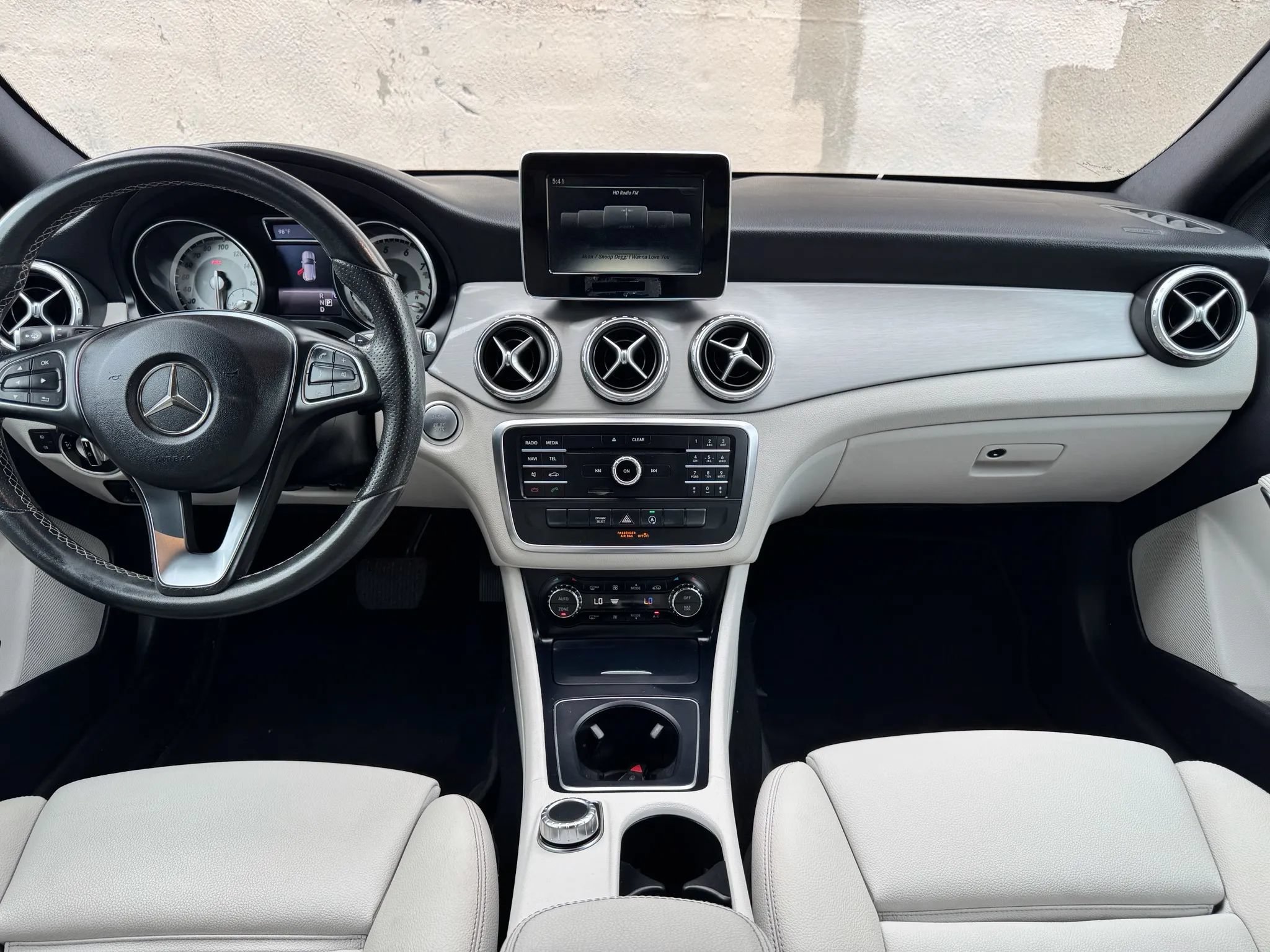 Used 2017 Mercedes-Benz GLA 250 image 26