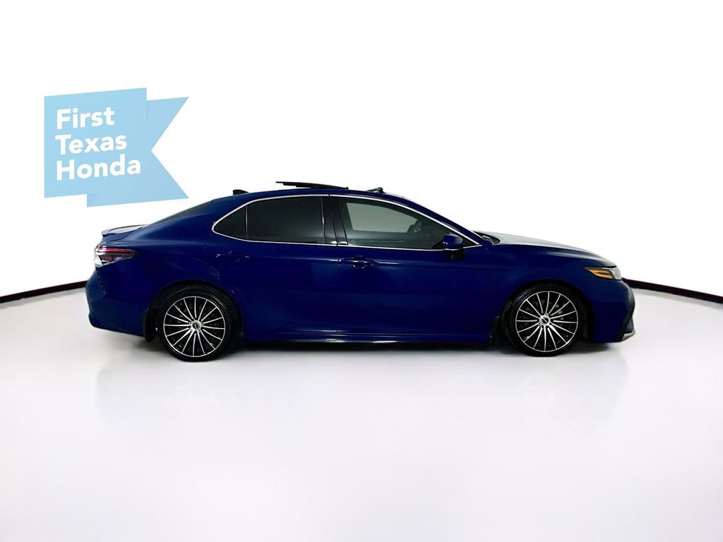 Used 2024 Toyota Camry XSE FWD image 8