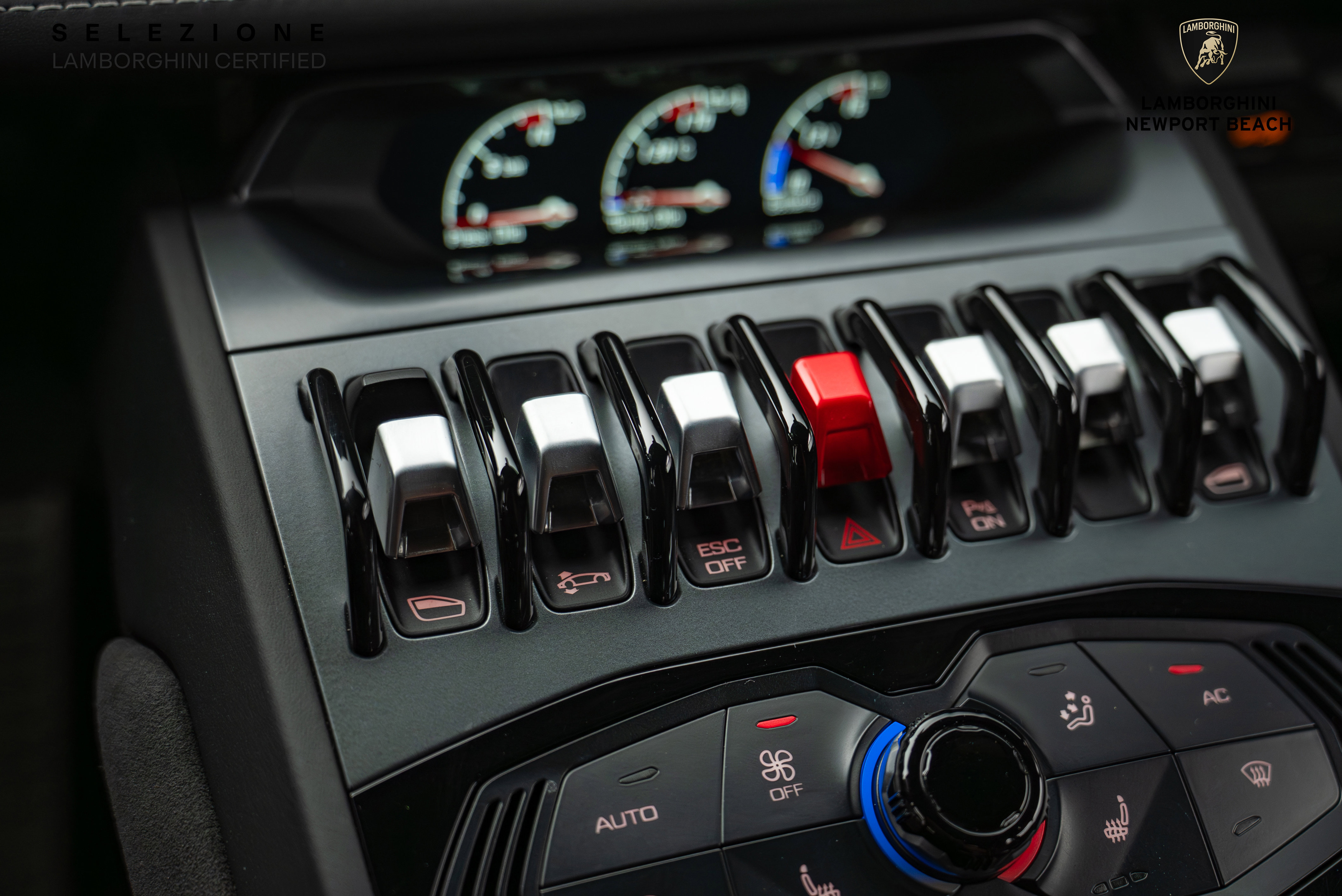 Used 2016 Lamborghini Huracan LP 610-4 image 29