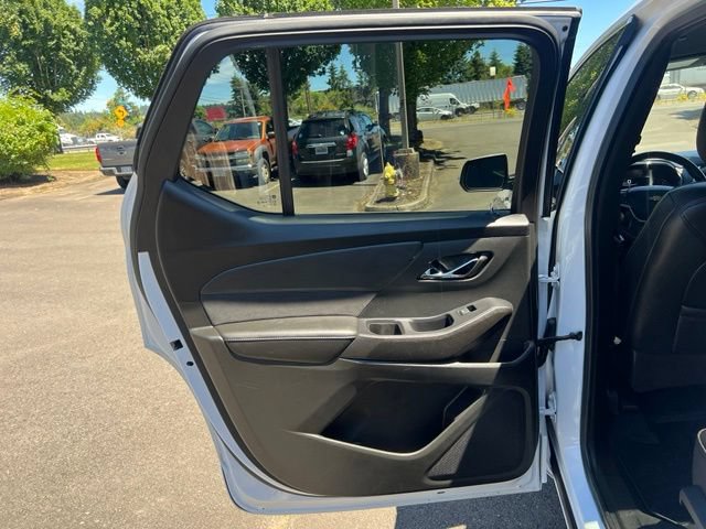 Used 2022 Chevrolet Traverse High Country AWD/4WD image 11