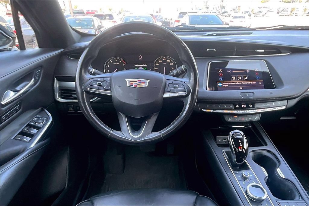 Used 2021 Cadillac XT4 Premium Luxury w/ Cold Weather Package AWD/4WD image 7