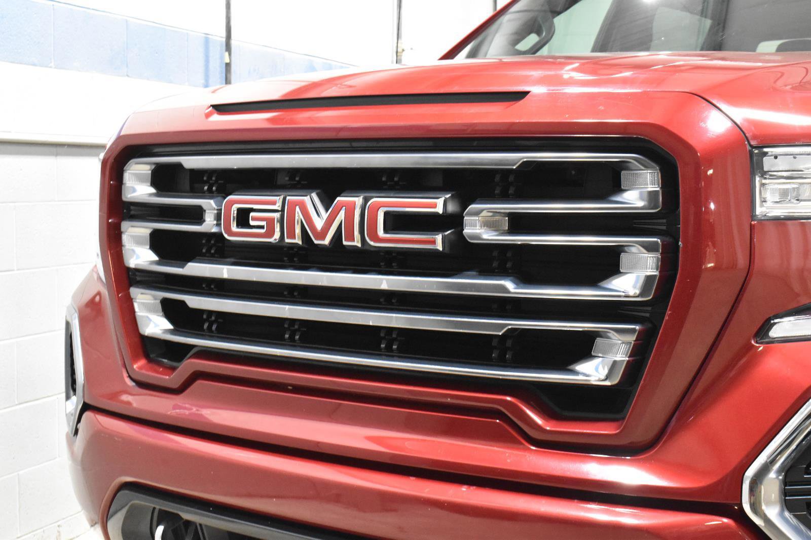 Used 2019 GMC Sierra 1500 AT4 image 32