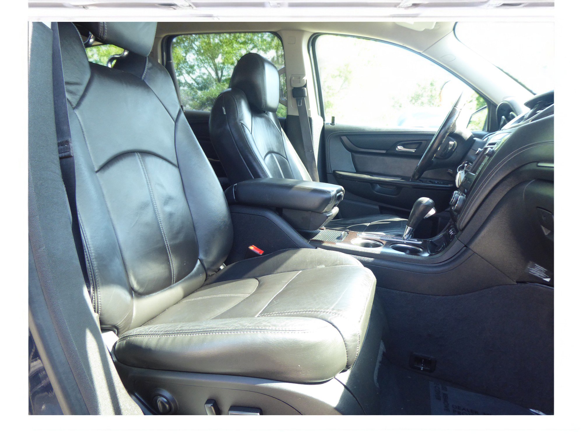 Used 2015 Chevrolet Traverse LT image 15