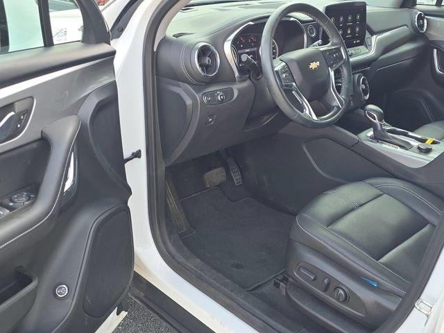 Used 2023 Chevrolet Blazer LT FWD image 9