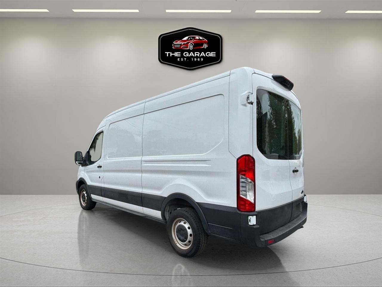 Used 2021 Ford Transit 250 Medium Roof RWD image 3