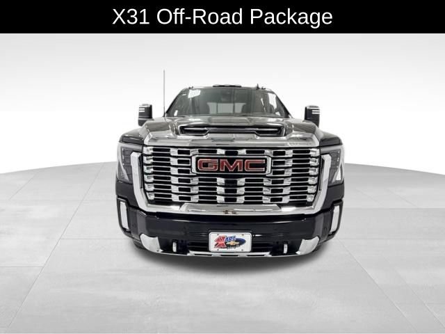 Certified 2024 GMC Sierra 2500 Denali w/ Denali Reserve Package AWD/4WD image 9