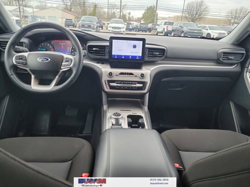 Certified 2023 Ford Explorer XLT image 8