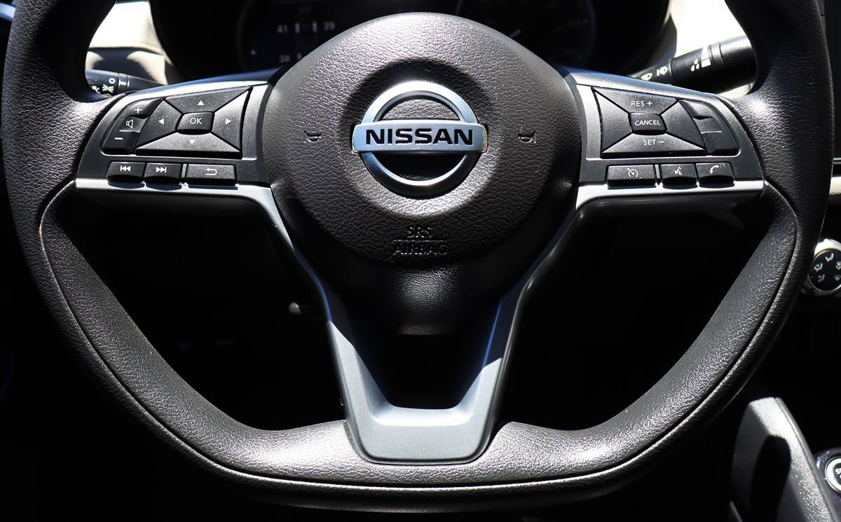 Used 2021 Nissan Versa SV FWD image 54