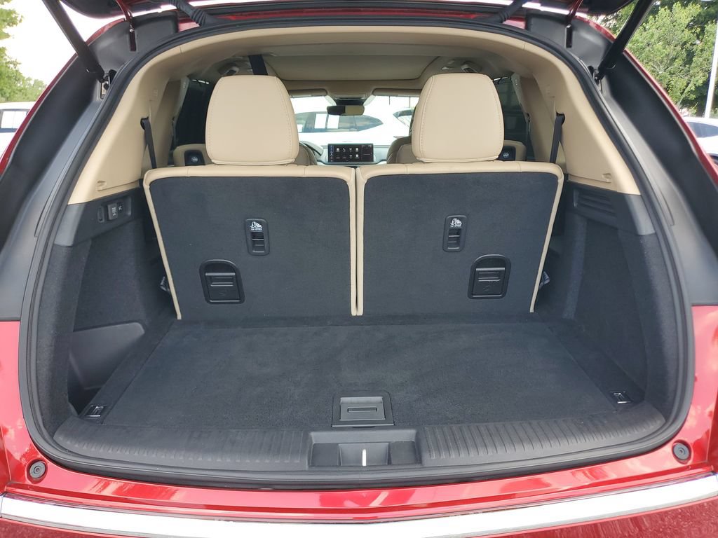 Certified 2025 Acura MDX w/ Technology Package FWD image 9