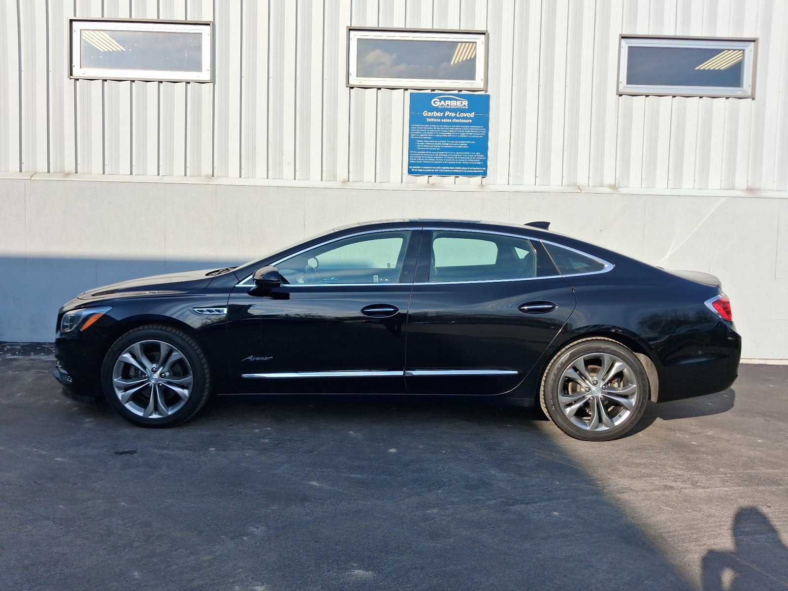 Used 2019 Buick LaCrosse Avenir w/ Driver Confidence Package II AWD/4WD image 2
