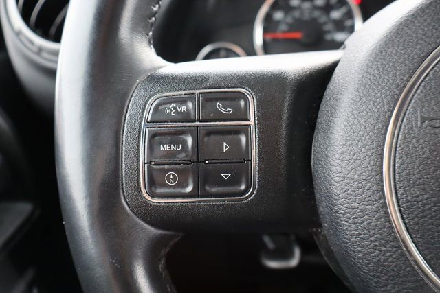 Used 2017 Jeep Wrangler Unlimited Willys image 14