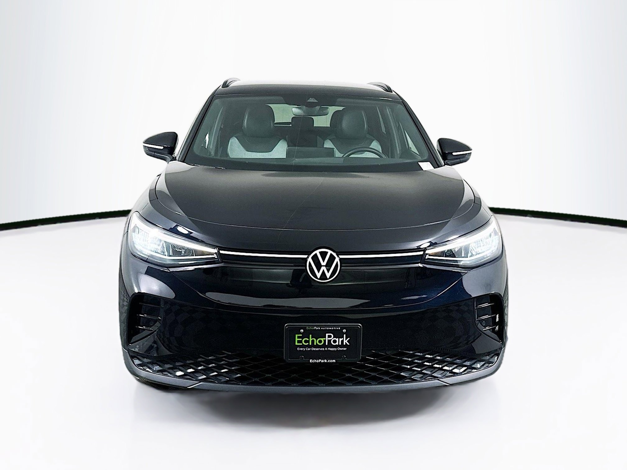 Used 2024 Volkswagen ID.4 2WD image 2
