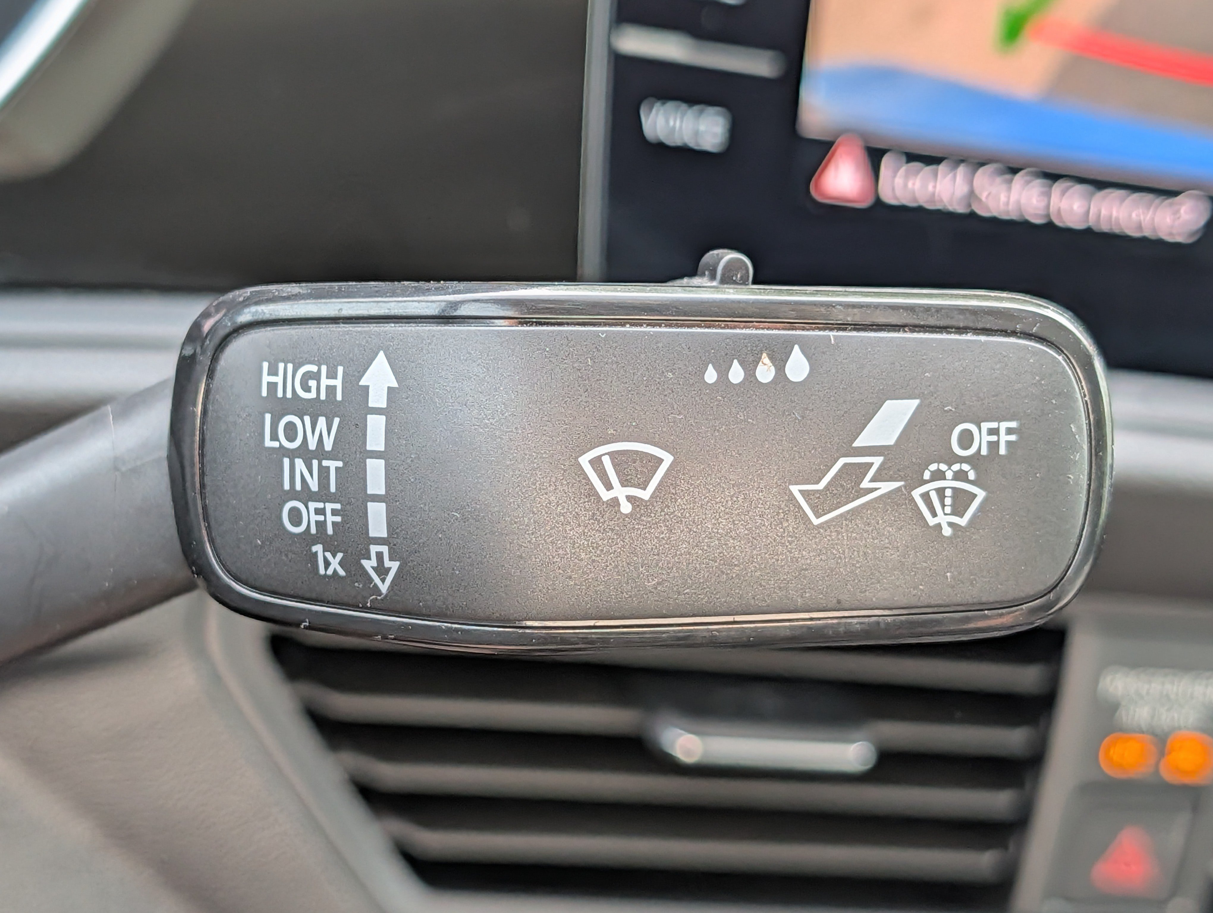 Certified 2024 Volkswagen Jetta SEL FWD image 32