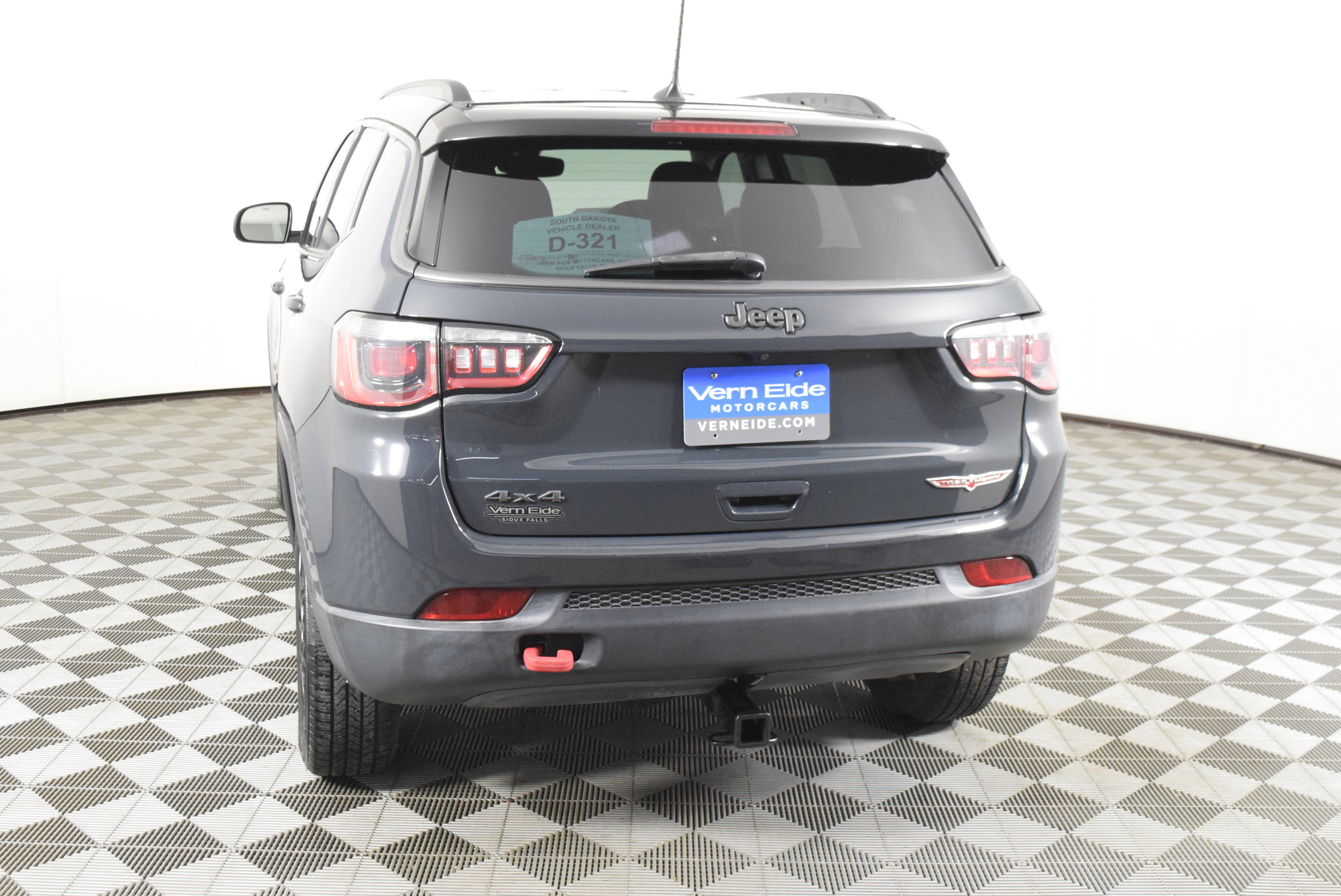 Used 2018 Jeep Compass Trailhawk w/ Navigation Group image 7