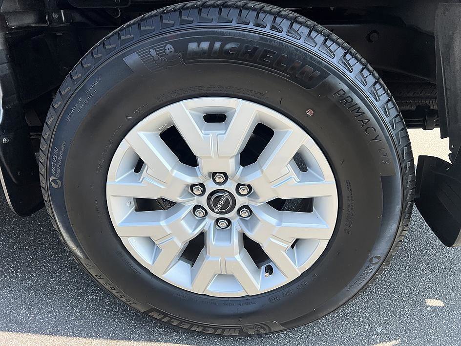 Certified 2022 Nissan Frontier SV w/ Technology Package RWD image 10