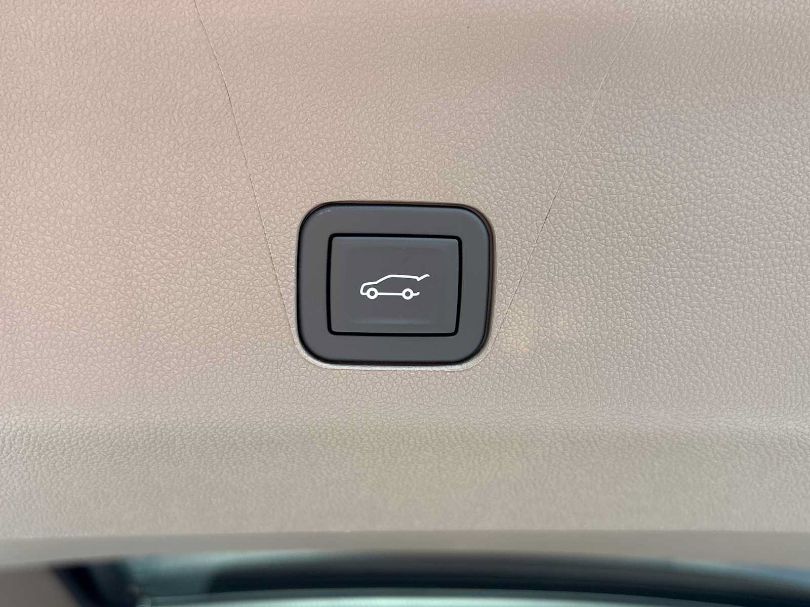 New 2026 GMC Yukon Denali w/ Sun & Power Step Package RWD image 23