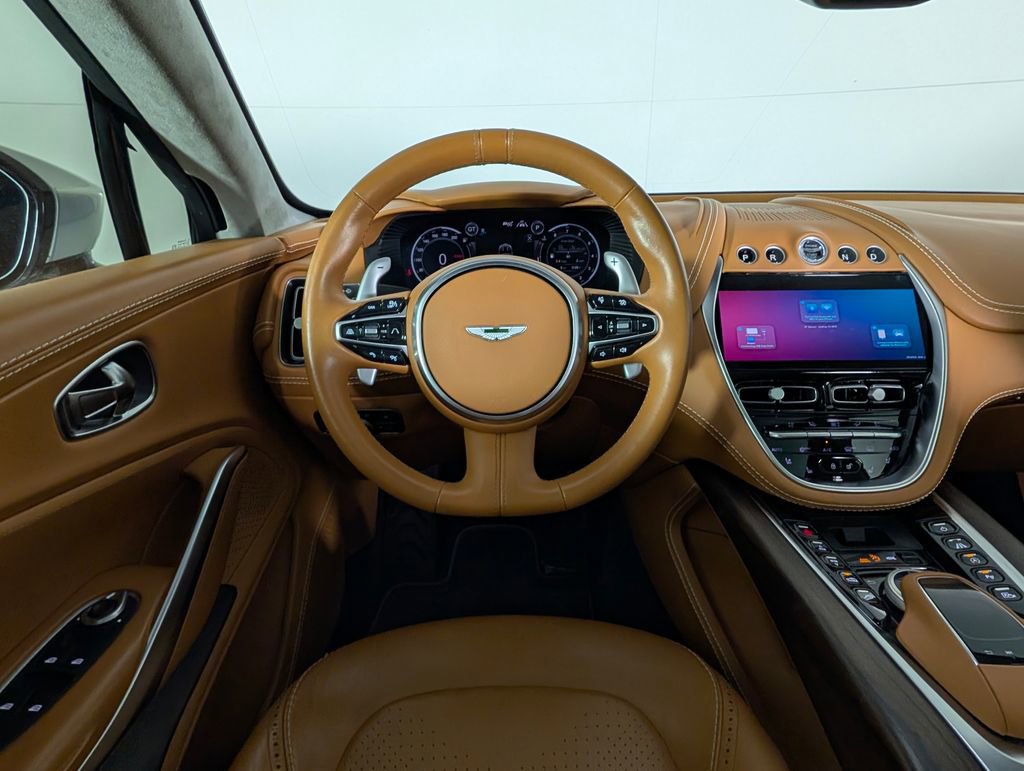 Used 2021 Aston Martin DBX AWD/4WD image 21