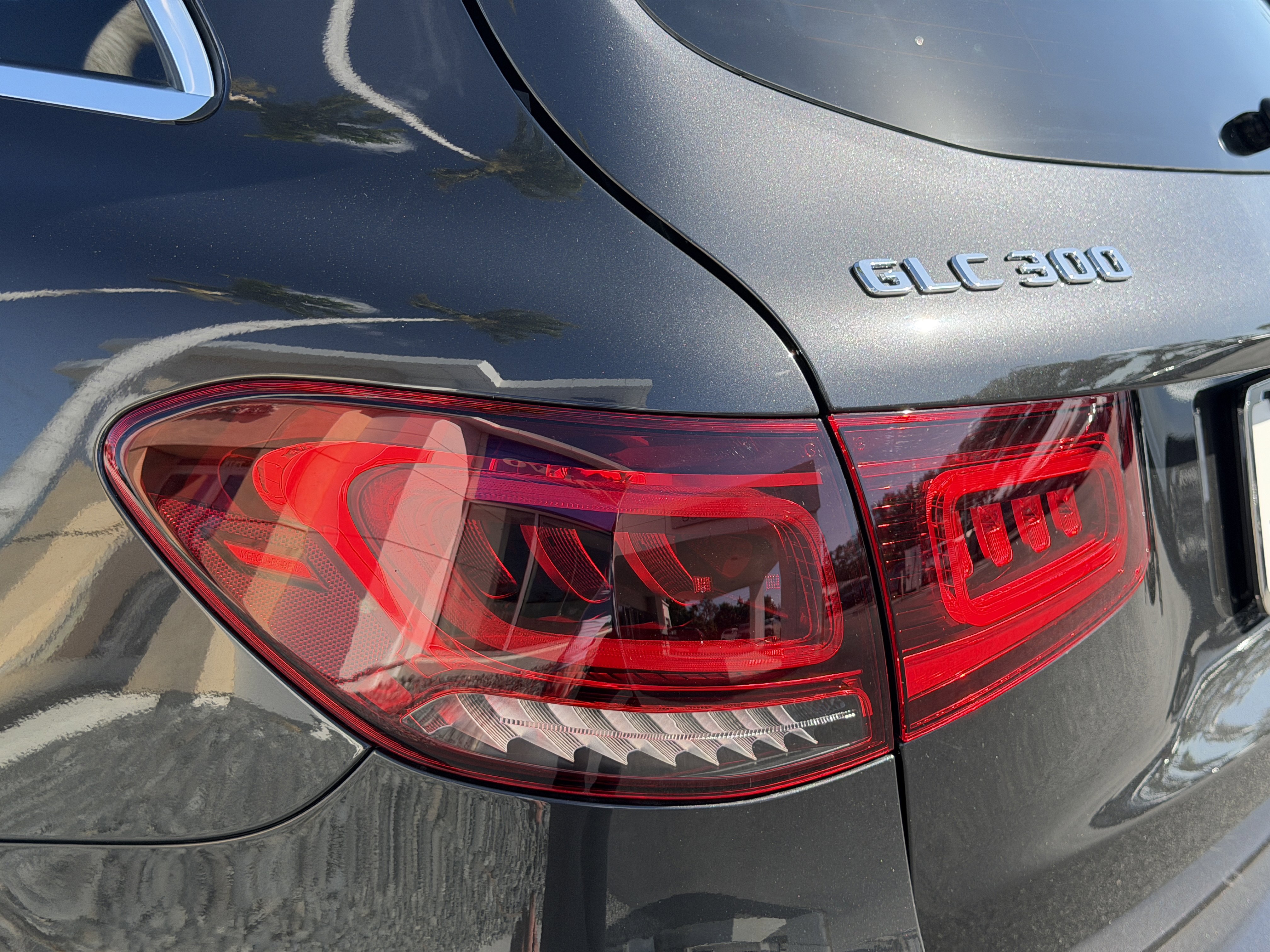 Used 2020 Mercedes-Benz GLC 300 image 7