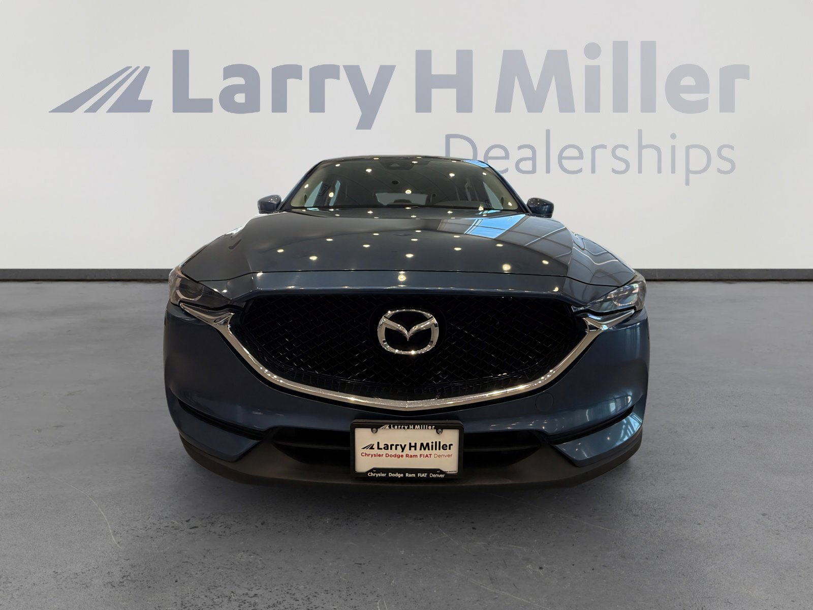 Used 2017 MAZDA CX-5 Touring w/ Preferred Equipment Package image 8